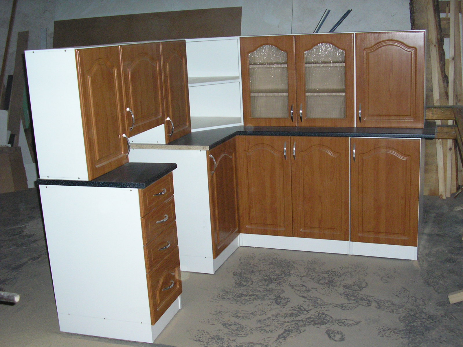 Kuchyň - bílá+třešeň 03